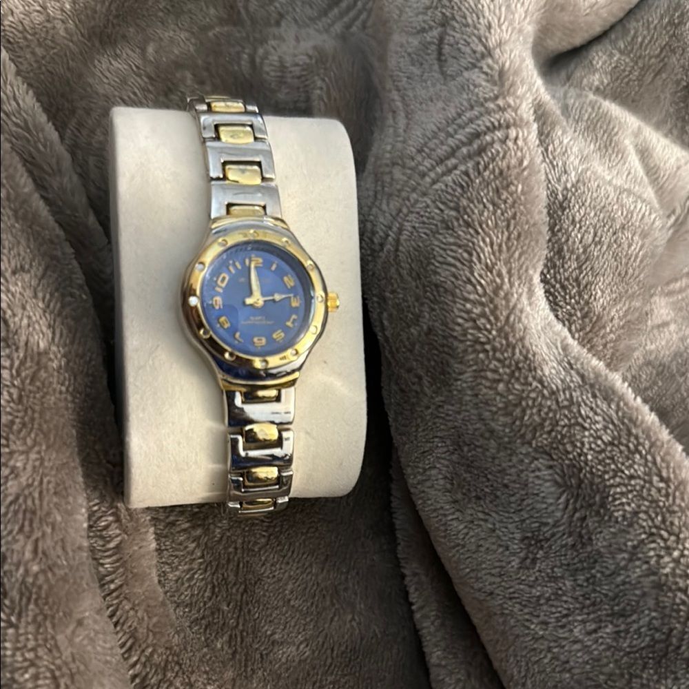 Two-Tone Silver Gold Watch - Picture 2 of 7